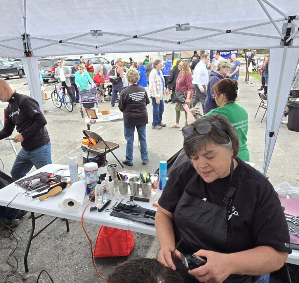 Cuts 4 Christ mobile hair salon ministry providing free haircuts in Maine
